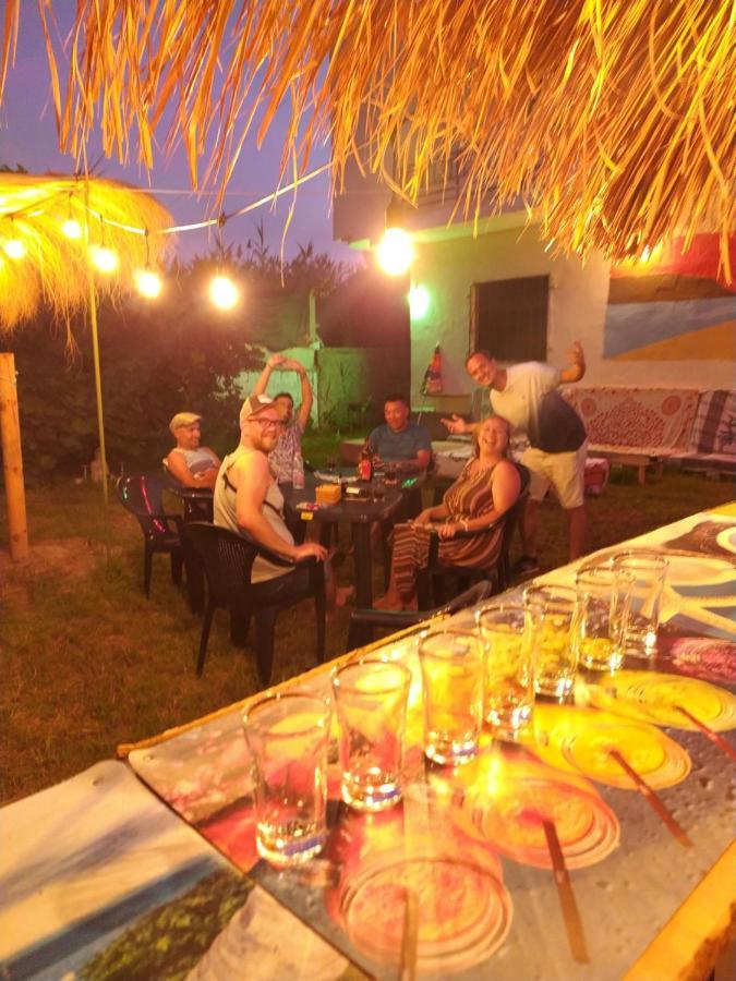 Pinegroove Hostel Vlora Exterior photo